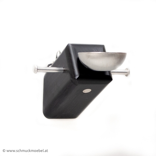 schmuckaufbewahrung_Schmuckmoebel_jewelryholder_ham_kummst-grau_Schmuckmöbel_jewelryholder_Schlüsselstick