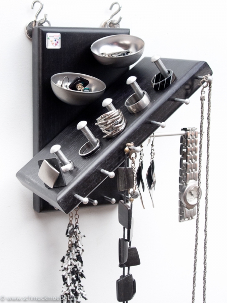 schmuckaufbewahrung_Schmuckmöbel_jewelryholder_pucto_schwarz